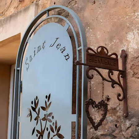 Domaine De Saint Jean Bed & Breakfast